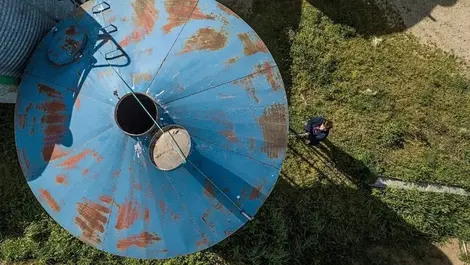 Farmers’ innovative silo system wins school a coaching session with rugby legend