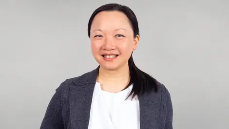 From atoms to organizations: A new way to think about leadership